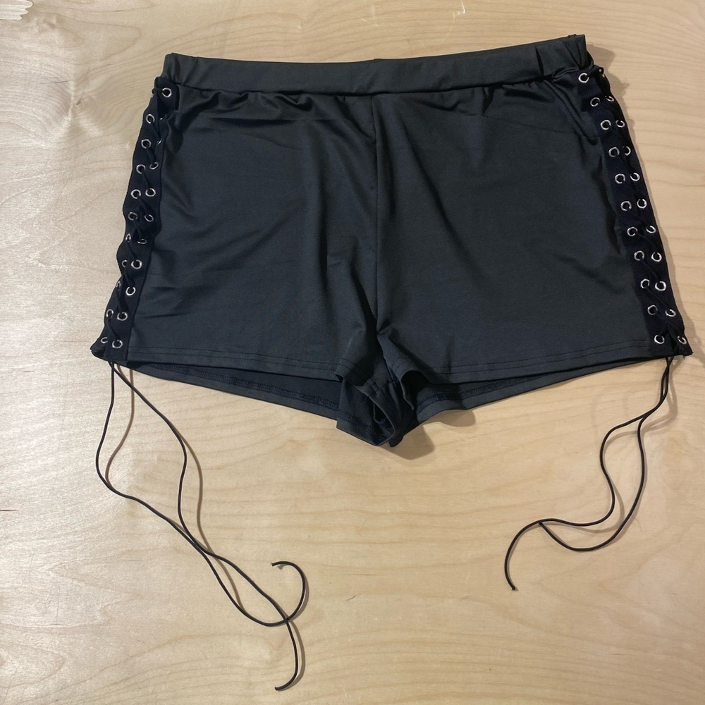 SHEIN Black Athletic Lace-Up Shorts (NB)